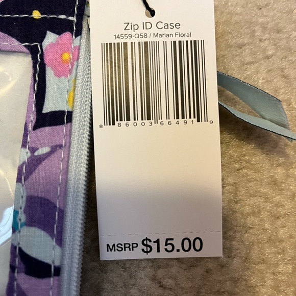 VERA BRADLEY ID Zip case - Picture 5 of 6